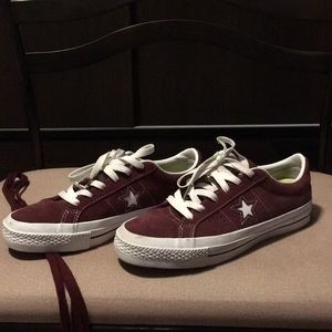 Unisex converse one star